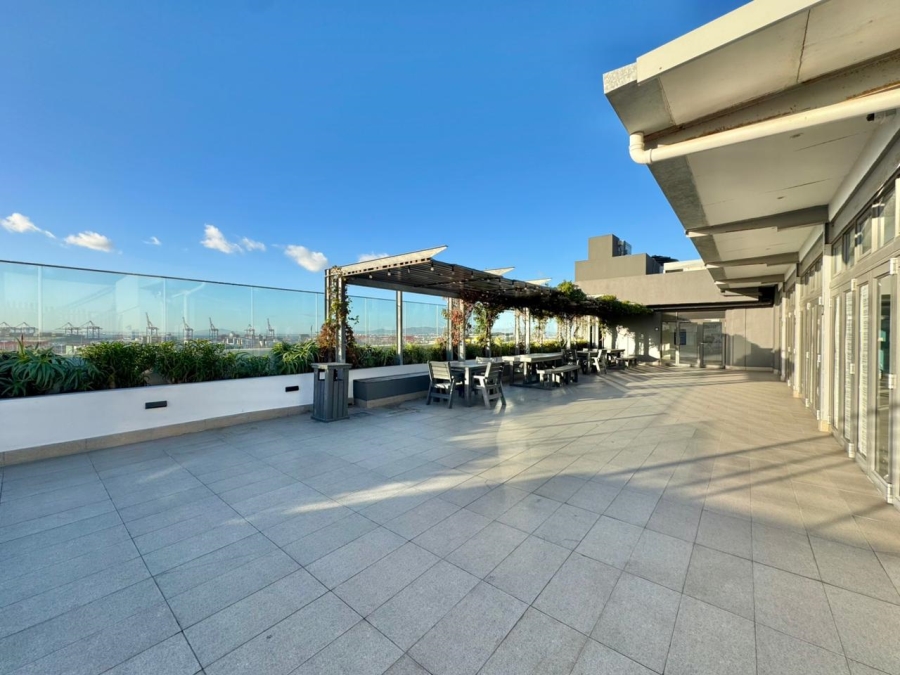 2 Bedroom Property for Sale in Woodstock Western Cape